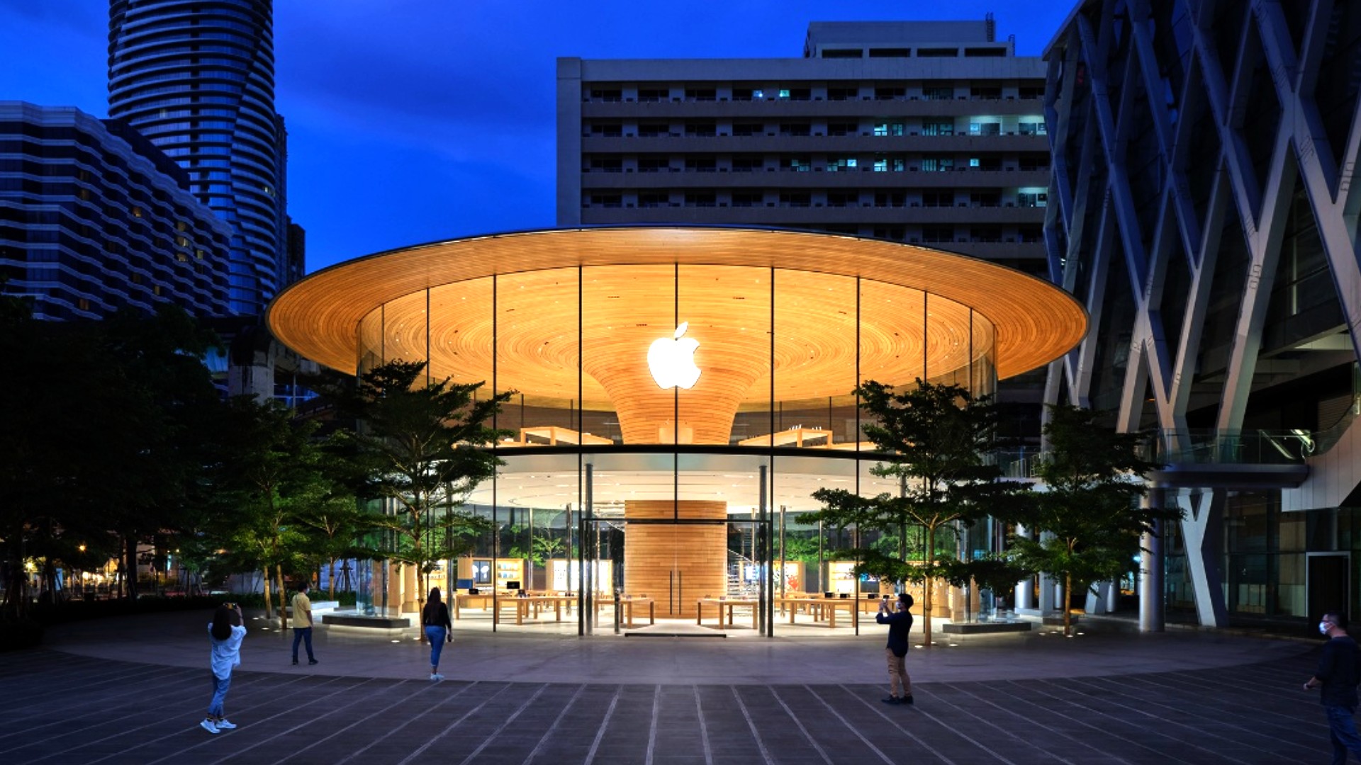 Apple تدرس الاستحواذ على Perplexity لتعزيز الذكاء الاصطناعي Apple تدرس الاستحواذ على Perplexity لتعزيز الذكاء الاصطناعي